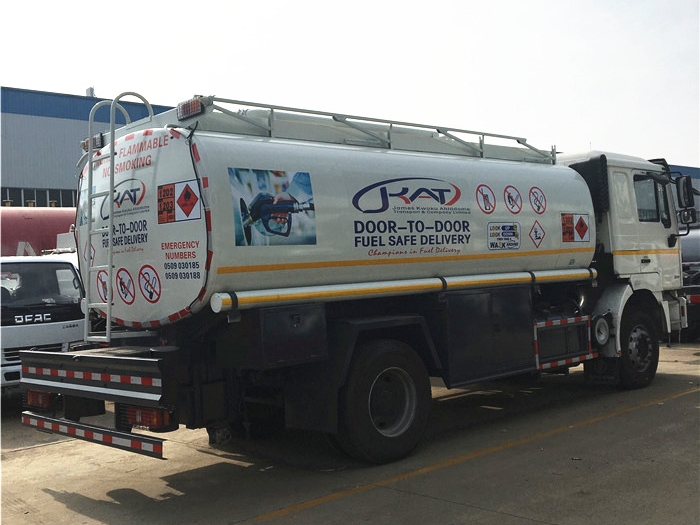 Shacman 4x2 15000L Oil Tanker Truck