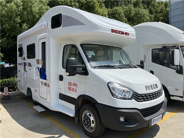 IVECO DAILY 4x2 Mobile Motor Home RV Caravan