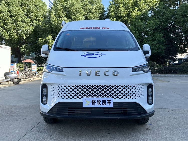 IVECO 6MT Mini Camper Van Class-B RV Motorhome