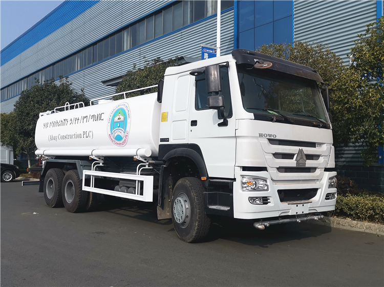SINOTRUK HOWO 6x4 20m3 Water Tanker Truck