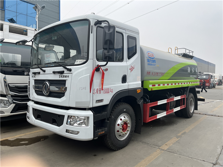 Dongfeng D9 4x2 12-14m3 Water Tank Truck