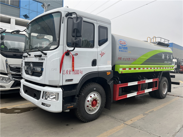 Dongfeng D9 4x2 12-14m3 Water Tank Truck