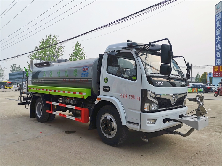 Dongfeng 4x2 8000L Water Spray Truck