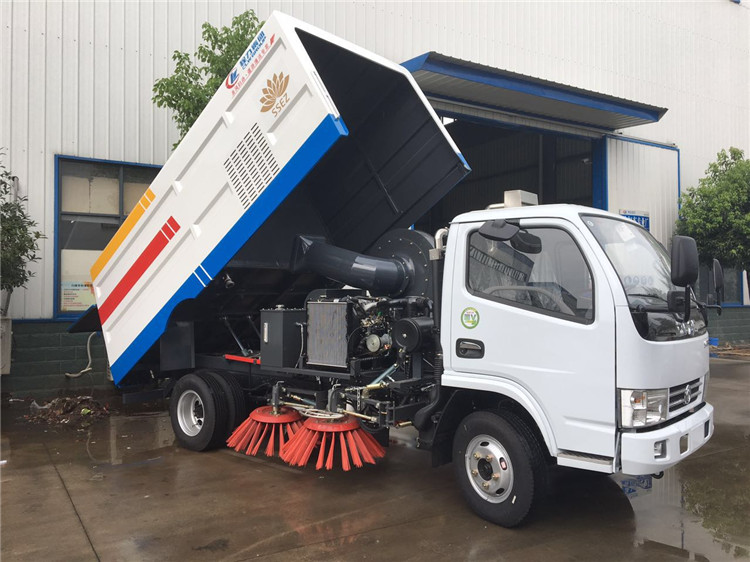 Dongfeng 4x2 Small Sweeper Truck