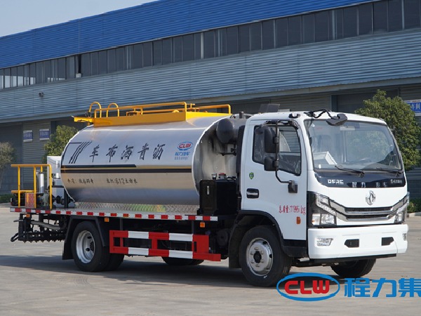 Dongfeng D7 4x2 6000L Asphalt Distributor Truck