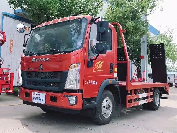HOWO 4x2 4m Small Flatbed Truck