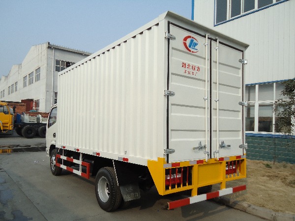 Dongfeng FRK 4x2 3-5T Van Truck