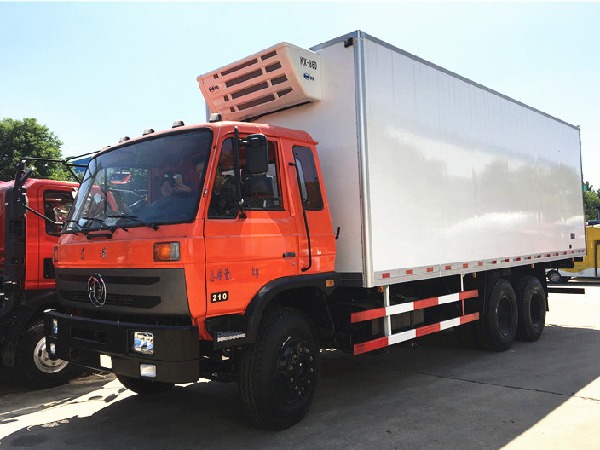Dongfeng 6x4 20T Refrigerated Van Truck