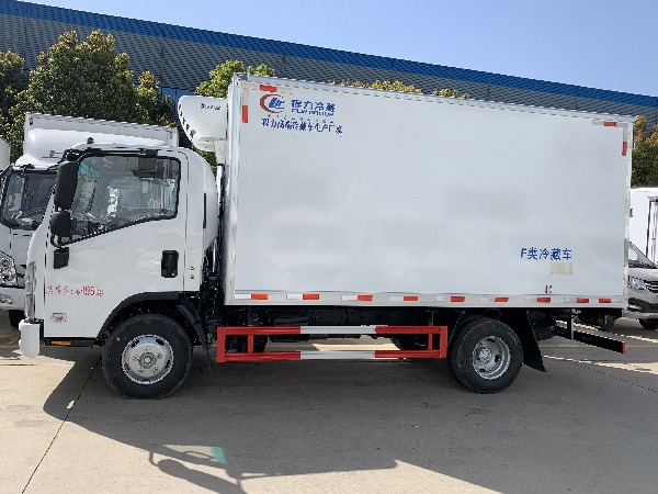 ISUZU KV100 4x2 4-5T Light Duty Refrigerated Truck