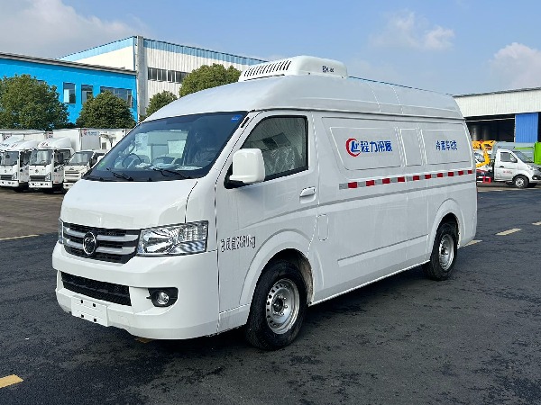 FOTON G7 4x2 Mini Refrigerated Van