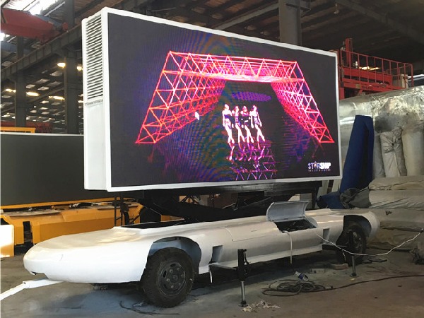 2 Axles P6 Mobile LED Advertising Trailer