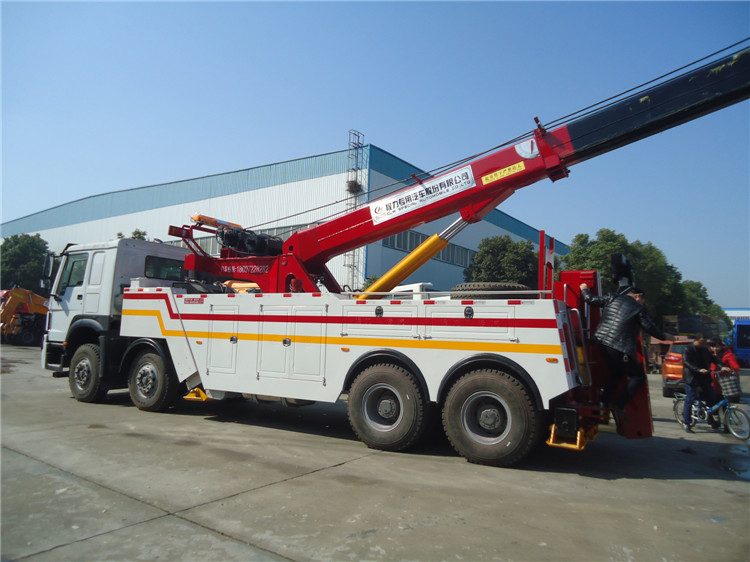 HOWO 8x4 Heavy Duty Rotary Wrecker Tow Truck