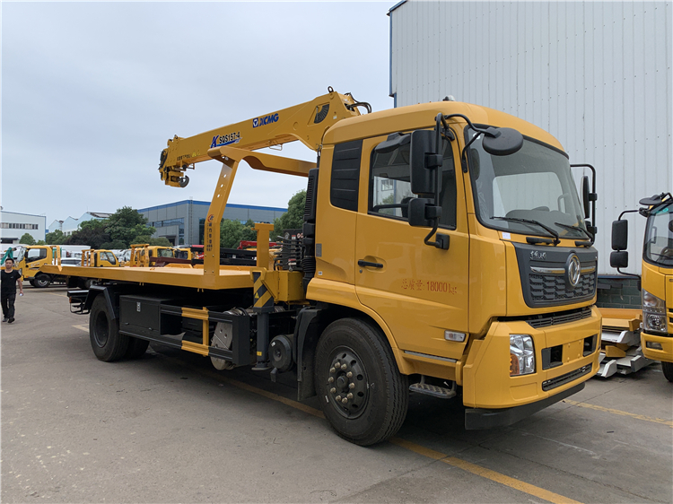 Dongfeng KR 4x2 8T Flatbed Wrecker Truck With Crane