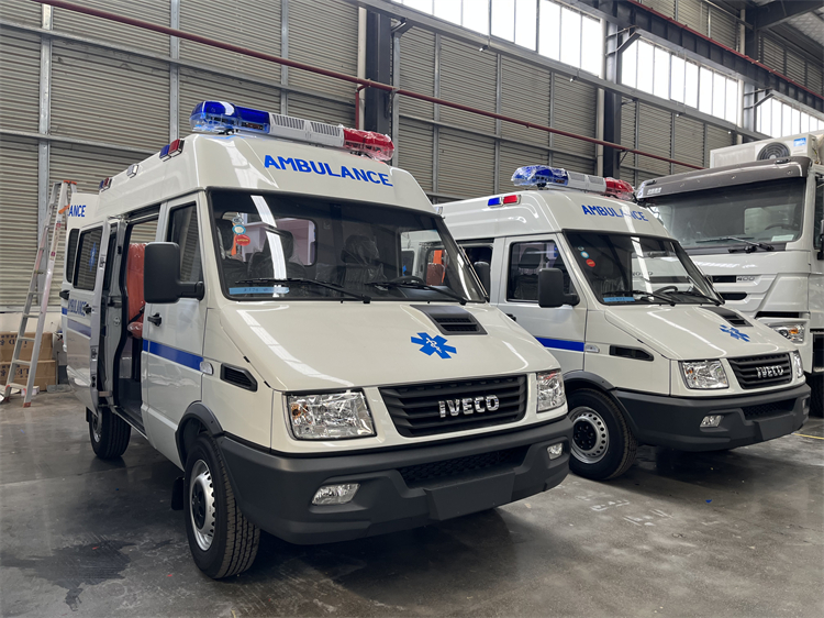 IVECO Daily 4x2 Monitoring Ambulance Car