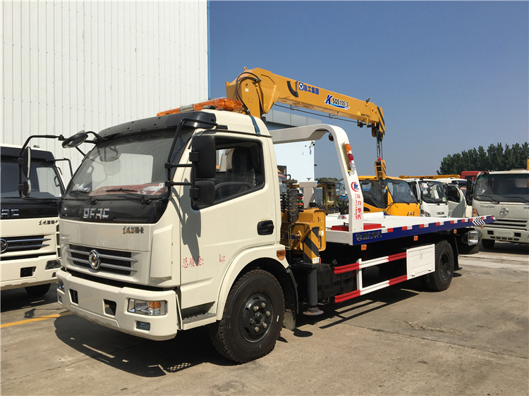 Dongfeng DLK 4x2 Wrecker Truck With Crane
