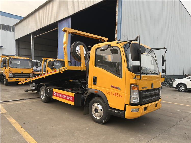 HOWO 4x2 3T Small Flat Bed Wrecker Tow Truck