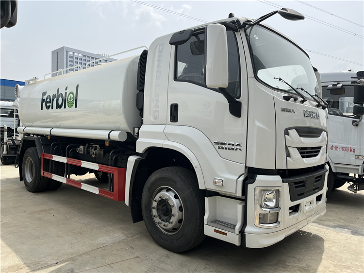 ISUZU FTR 4x2 12-15m3 Water Tank Sprinkler Truck