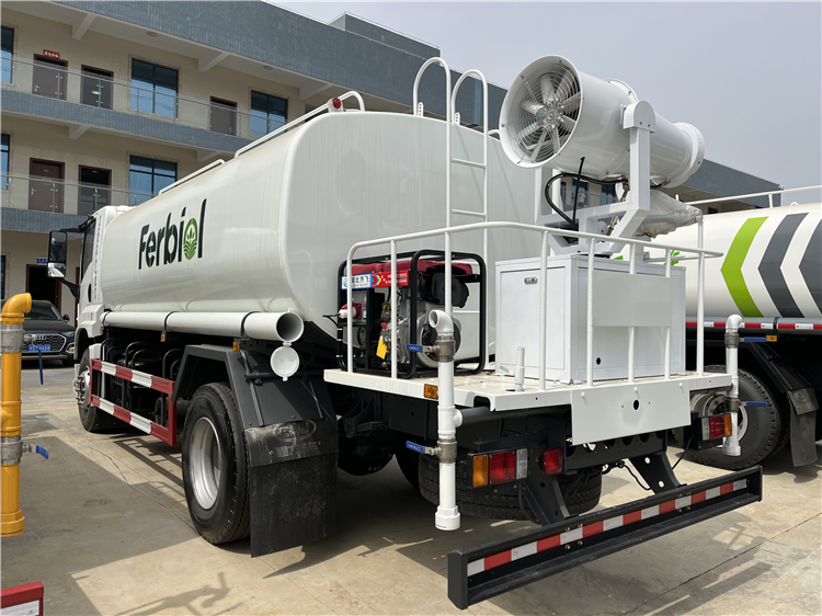 ISUZU FTR 4x2 12-15m3 Water Tank Sprinkler Truck